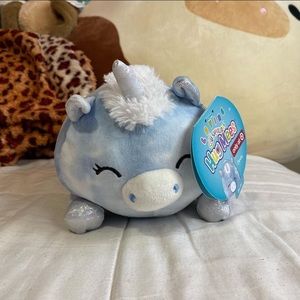 squishmallow ‘hug mee’ unicorn